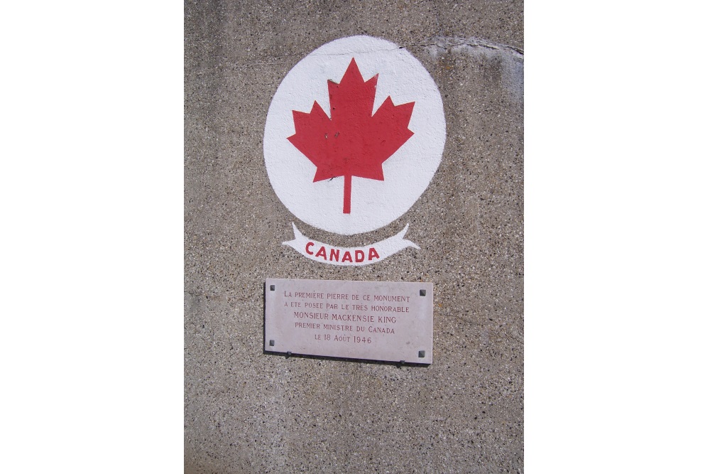 Gedenkteken Koninklijk Regiment van Canada #3