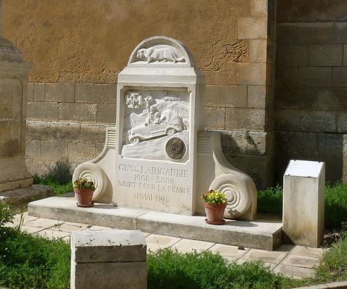 Monument Guy de Larigaudie #1