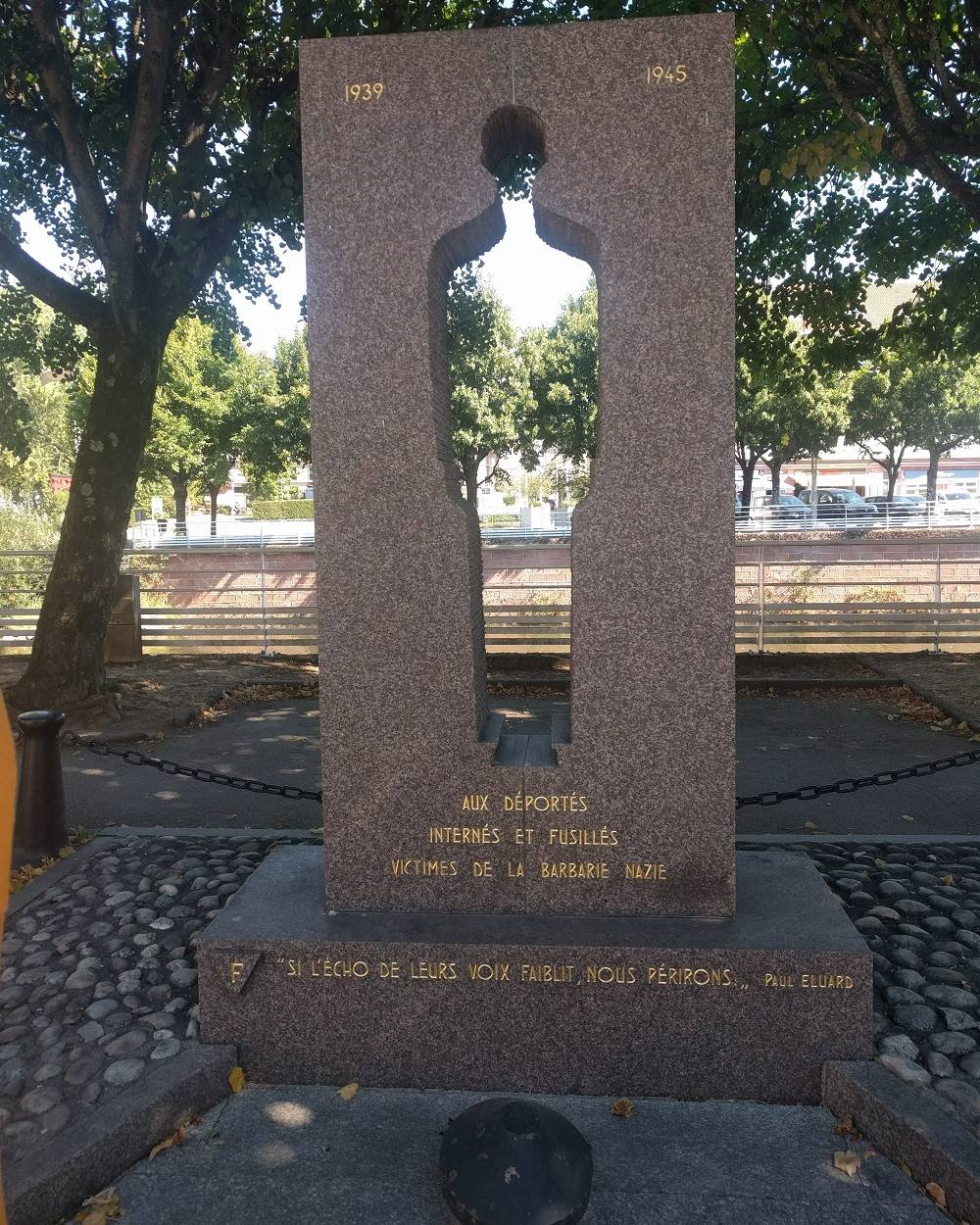 Monument Gedeporteerden En Gefusilleerden #2