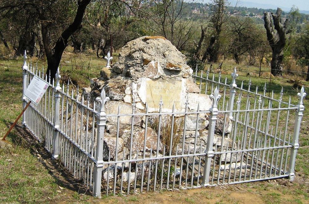 Monument Major-General Sir William Penn Symons