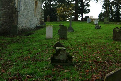 Oorlogsgraven van het Gemenebest St. Nicholas Churchyard #1