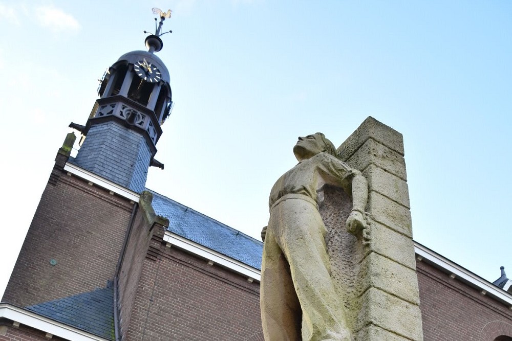 War Memorial Aarlanderveen #2