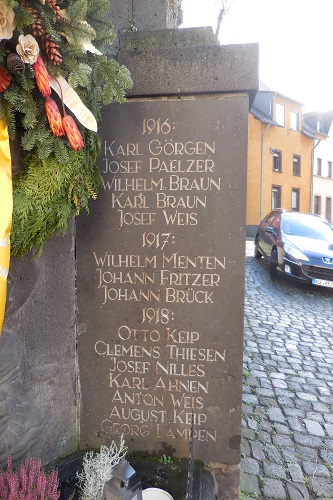 Oorlogsmonument Senheim #3