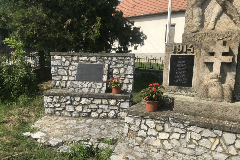 Oorlogsmonument Matravonak #4