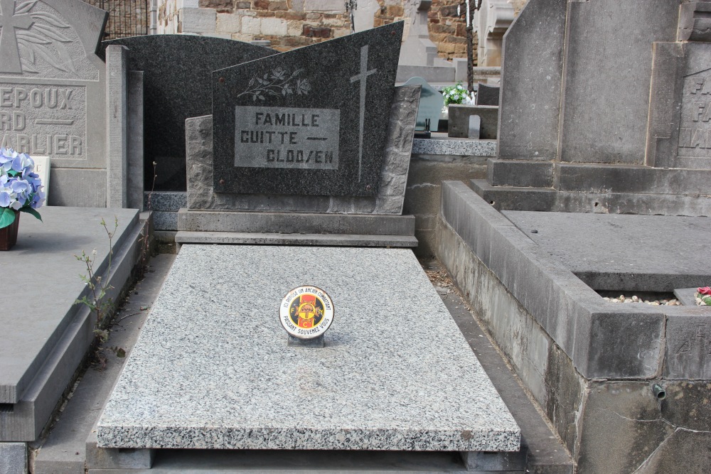 Belgian Graves Veterans Haneffe Churchyard #4