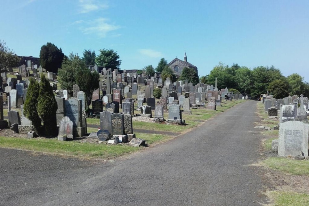 Commonwealth War Graves Kirk of Shotts Cemetery #1