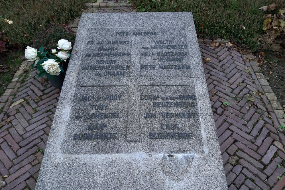 Nederlandse Oorlogsgraven Rooms Katholieke Begraafplaats Standdaarbuiten #3