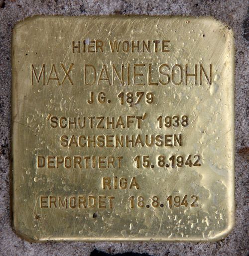 Stolpersteine Pestalozzistrae 66