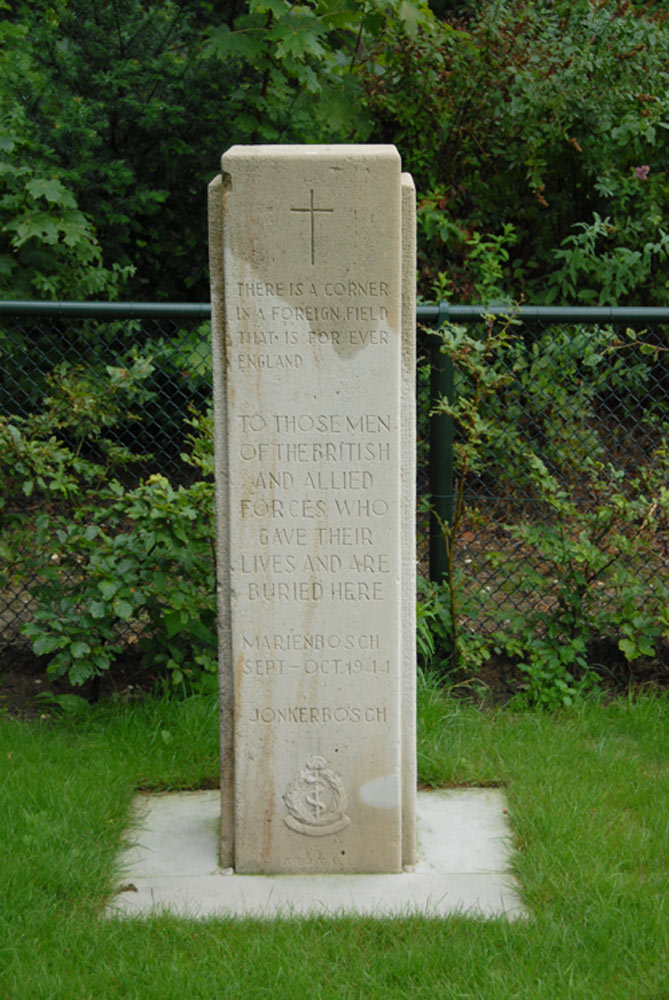 Monument Oorlogsbegraafplaats Jonkerbos #2