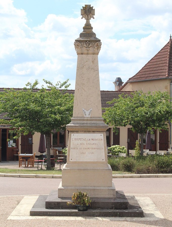War Memorial L'Hôpital-le-Mercier #1