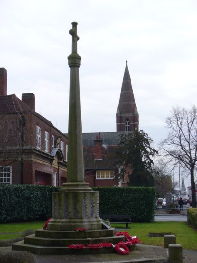 Oorlogsmonument Surbiton #1