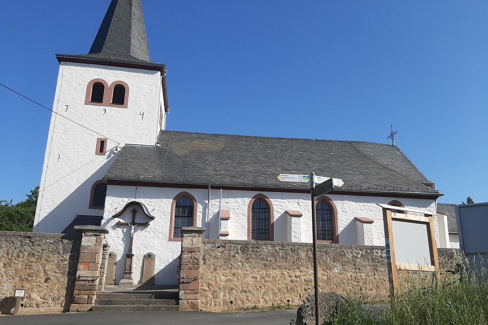 War Memorial Chapel Weyer