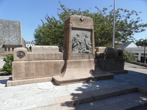 Oorlogsmonument Perros-Guirec #2