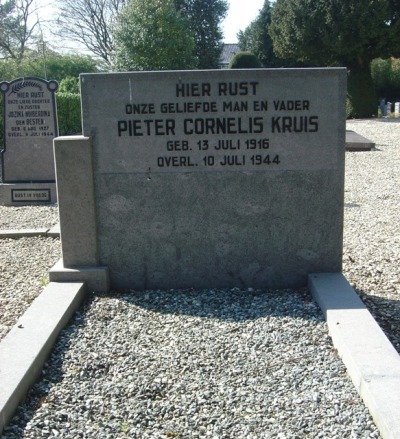 Dutch War Graves General Cemetery Arkel #2