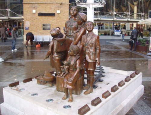 Monument Kindertransport London #1