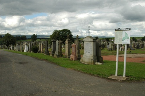 Commonwealth War Graves New Monkland Cemetery #1