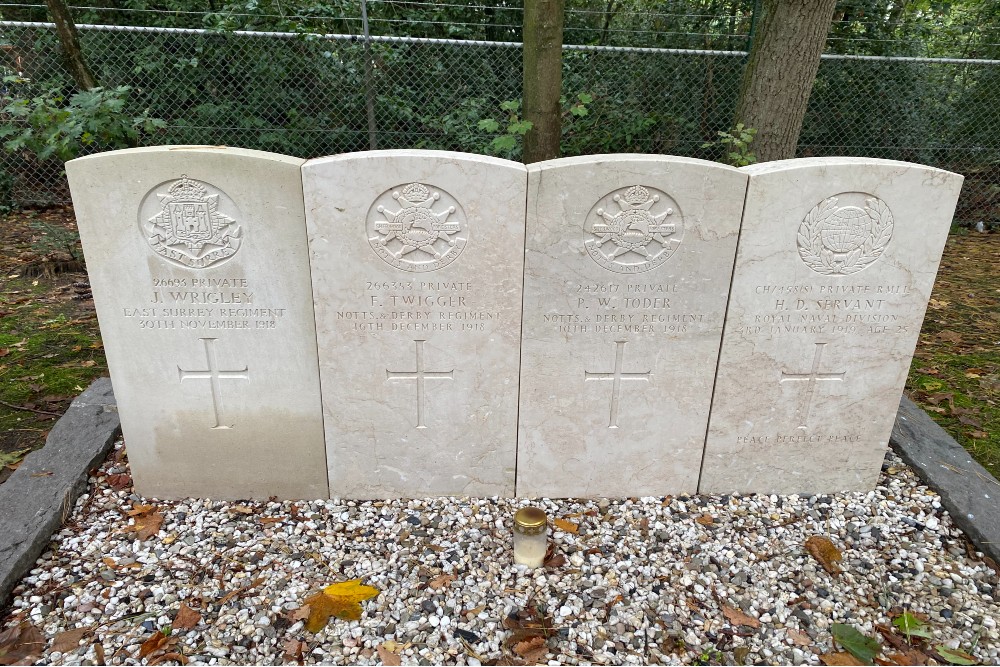 Commonwealth War Graves Rustoord Cemetery Nijmegen #3