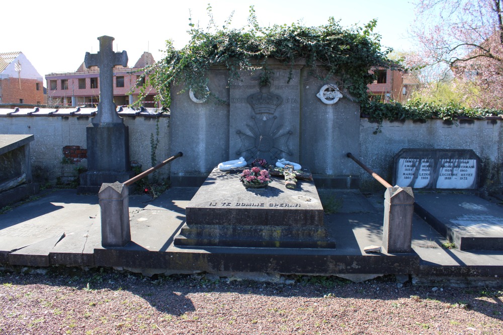 Belgische Oorlogsgraven Saint-Ghislain #1