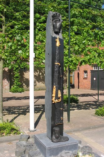 War Memorial Kloosterzande #3