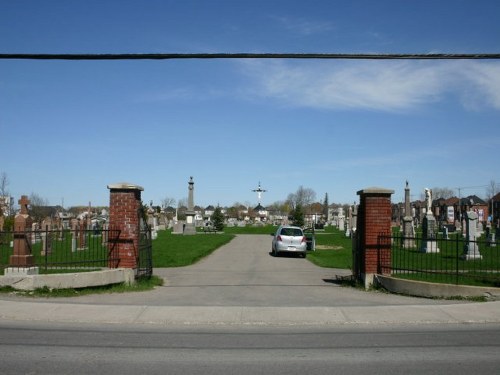 Oorlogsgraf van het Gemenebest Sainte-Rose-de-Lima Cemetery