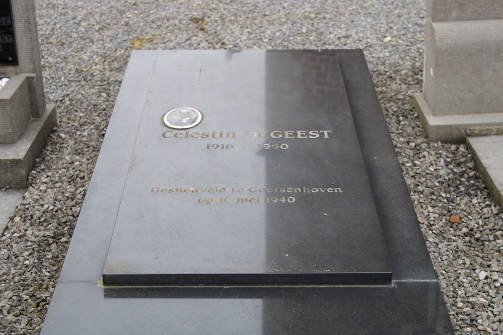 Belgische Oorlogsgraven Zuurbemde #3