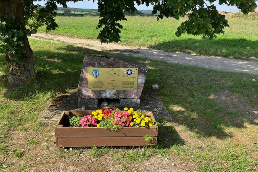 Monument US Pilot Lt Merkle #2