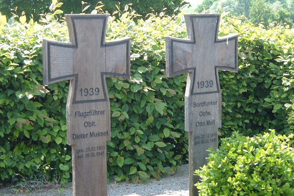 Duitse Oorlogsgraven Harderode #2