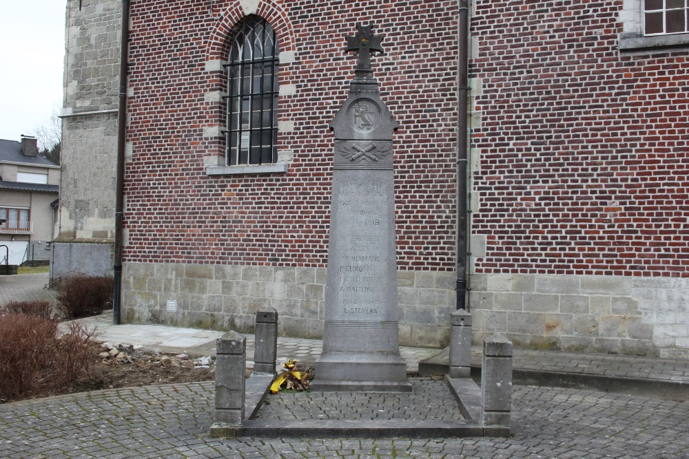 Oorlogsmonument Borchtlombeek #2