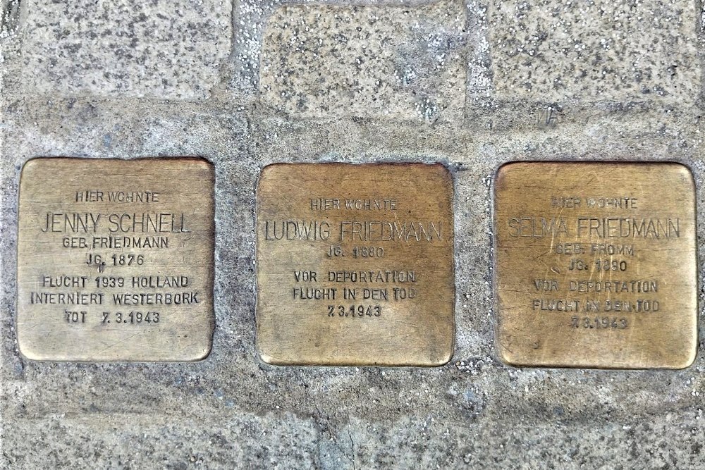 Stolpersteine Martin-Luther-Platz 5 #1