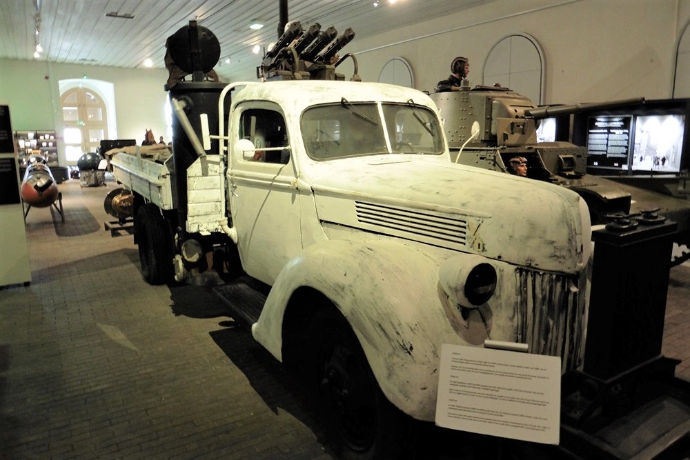 Military Museum´s Manege and Artillery Manege (Military Museum of Finland) #3