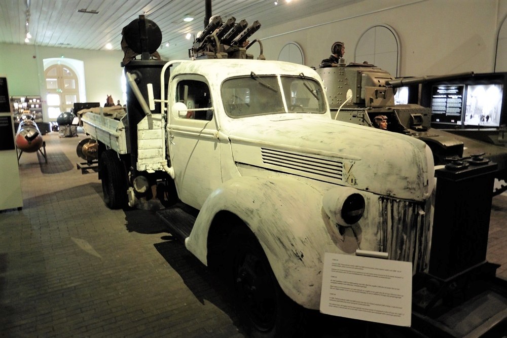 Militair Museum Manege en Artillerie Manege (Militair Museum van Finland) #3