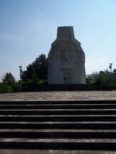 Monument Nationale Bevrijdingsoorlog Banj Brdo #1