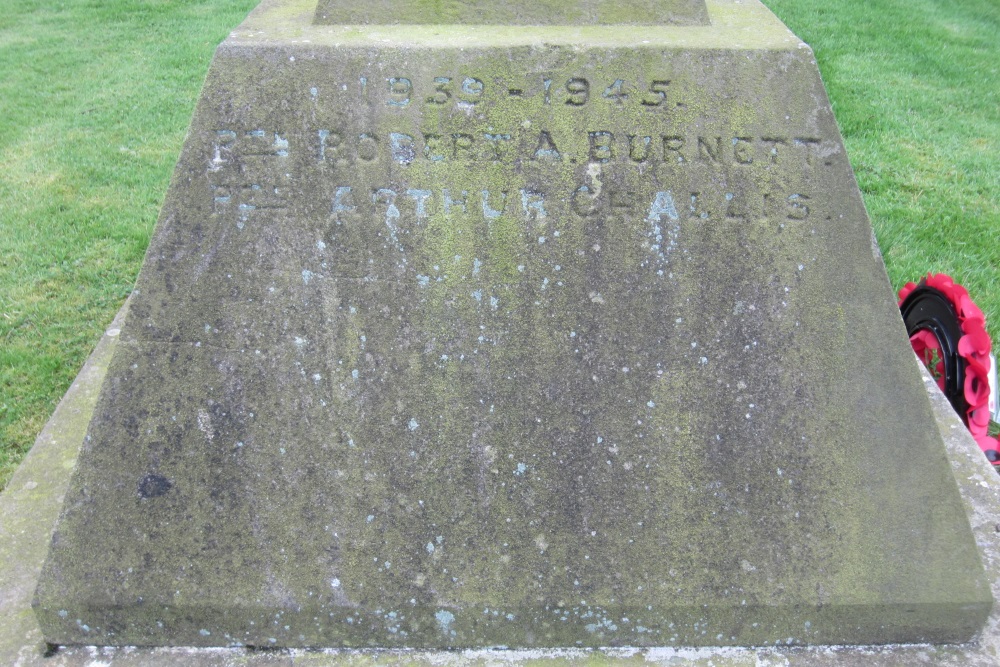 Oorlogsmonument Swainby #2