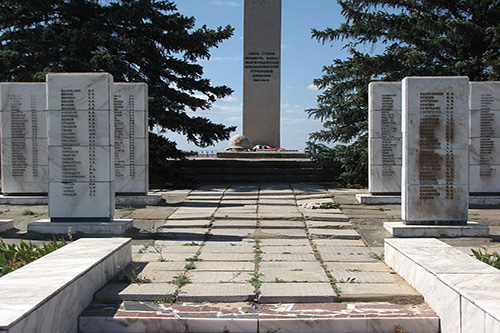 Mass Grave Soviet Soldiers Height 180.9 #1