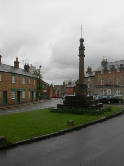 Oorlogsmonument Kineton #1