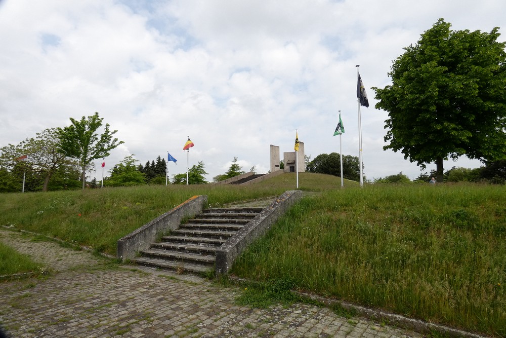 Oorlogsmonument Begraafplaats Sint-Amandsberg #2
