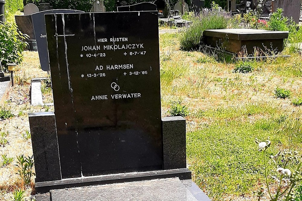 Polish War Grave Roman Catholic Cemetery Zuylen Breda #2