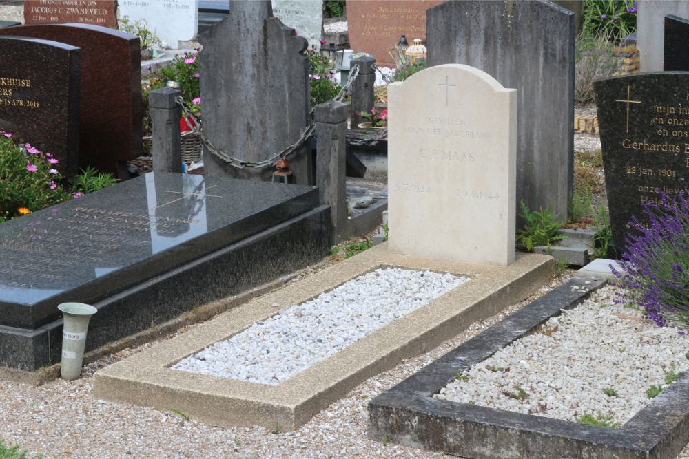 Dutch War Grave Roman Catholic Cemetery St. Bavo #3