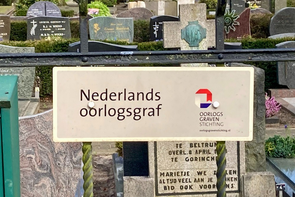 Nederlands Oorlogsgraf Beltrum #3