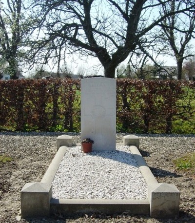 Commonwealth War Grave Vuren