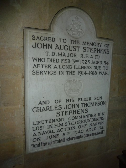 Oorlogsmonument St. Osmund Church Evershot #3