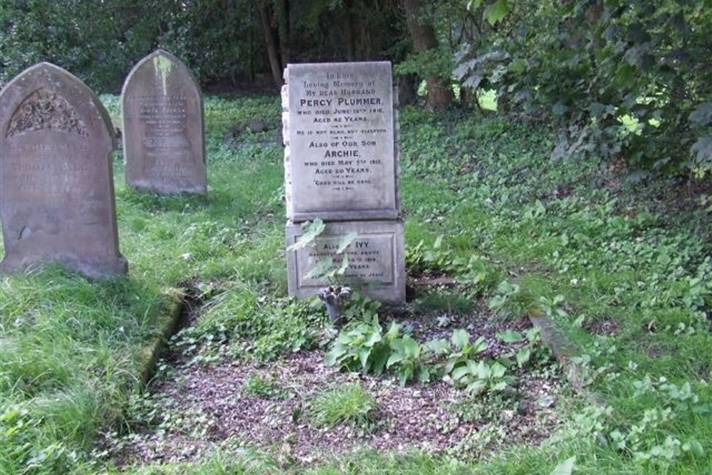 Commonwealth War Grave Bardwell Baptist Burial Ground #1