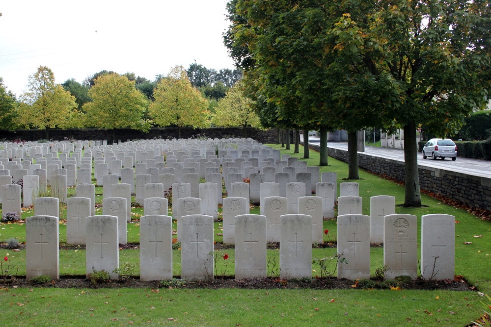 Commonwealth War Cemetery Loos #2