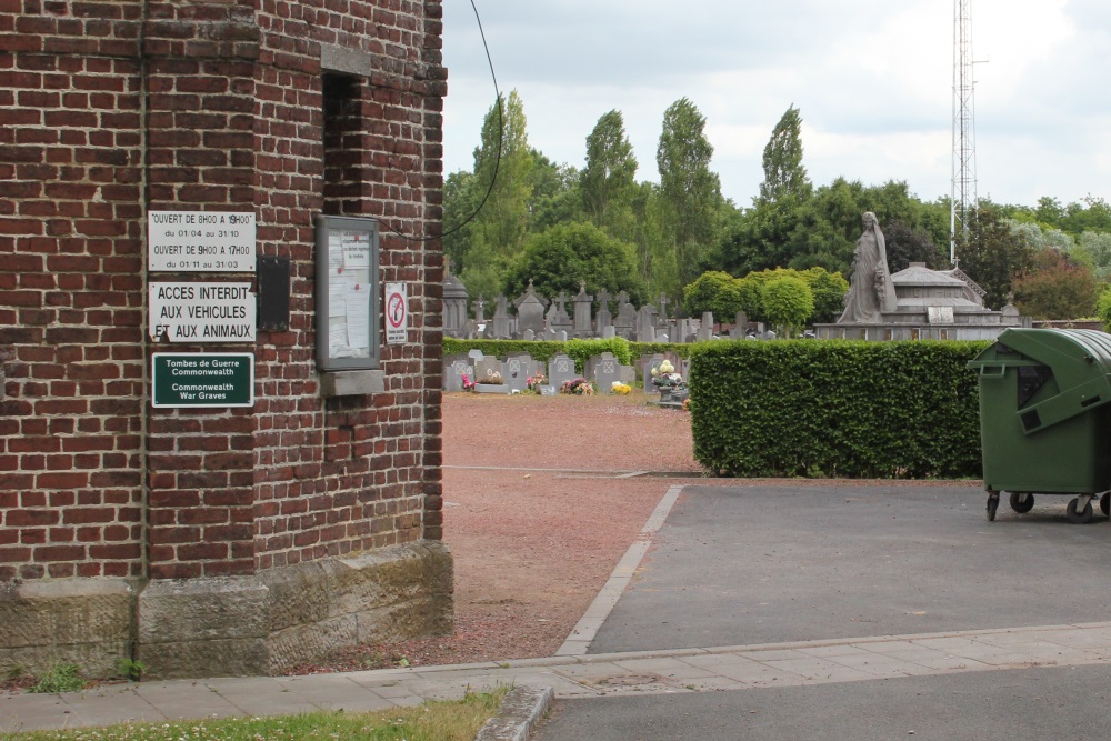 Commonwealth War Graves Antoing #1