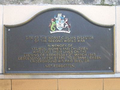 Memorial Victims Bethnal Green Tube Station 3 March 1943 #2