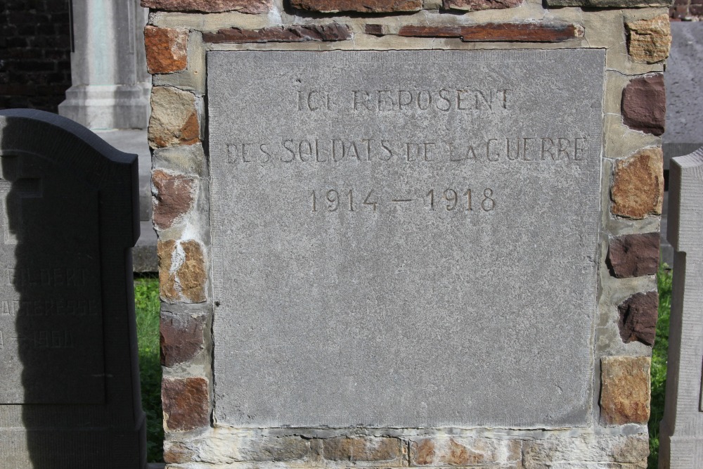 Monument Oudstrijders Ceroux #2