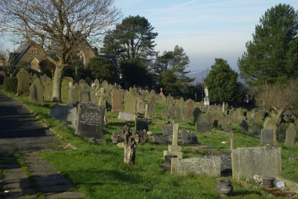 Commonwealth War Graves St. Peter Churchyard