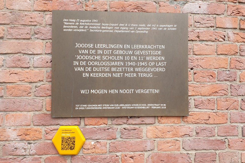 Memorial Former Jewish School Jekerstraat