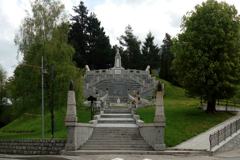Oostenrijks-Hongaarse Oorlogsbegraafplaats Bondo