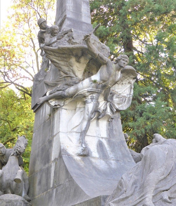 Monument voor de Helden van de Provincie #2